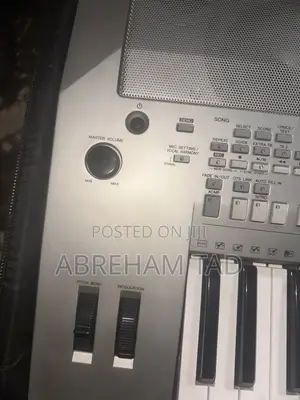 Yamaha Piano PSR-S910