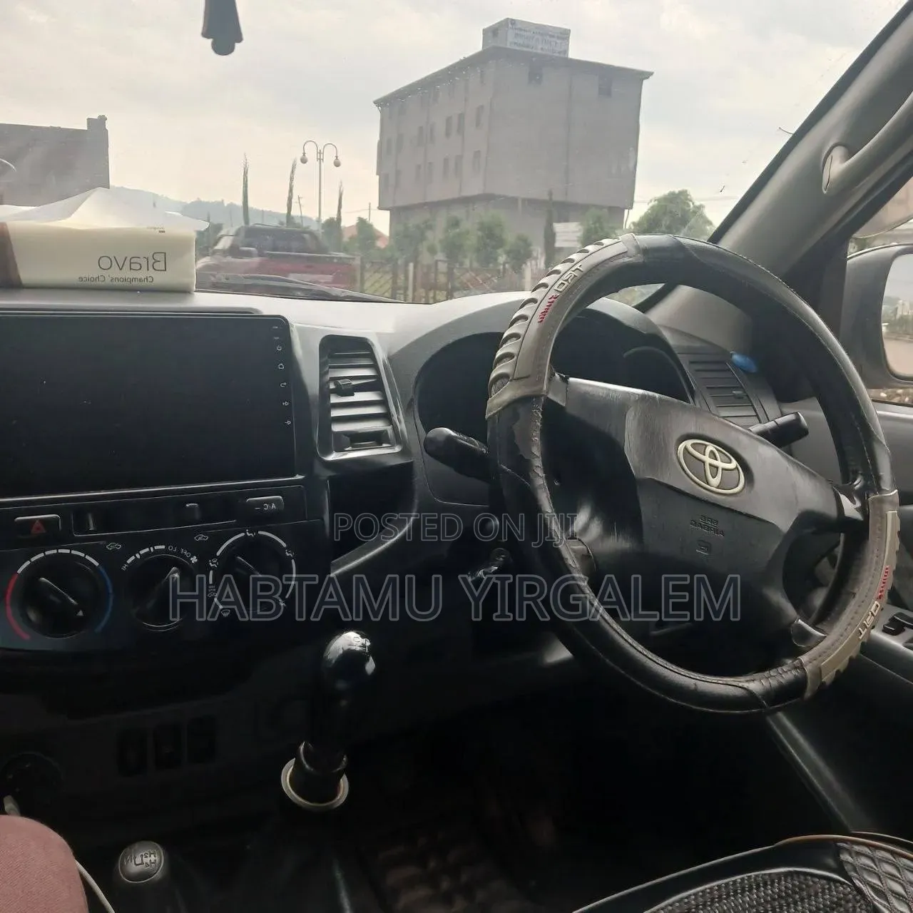Toyota Hilux 2009 Gold