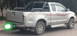 Toyota Hilux 2009 Gold