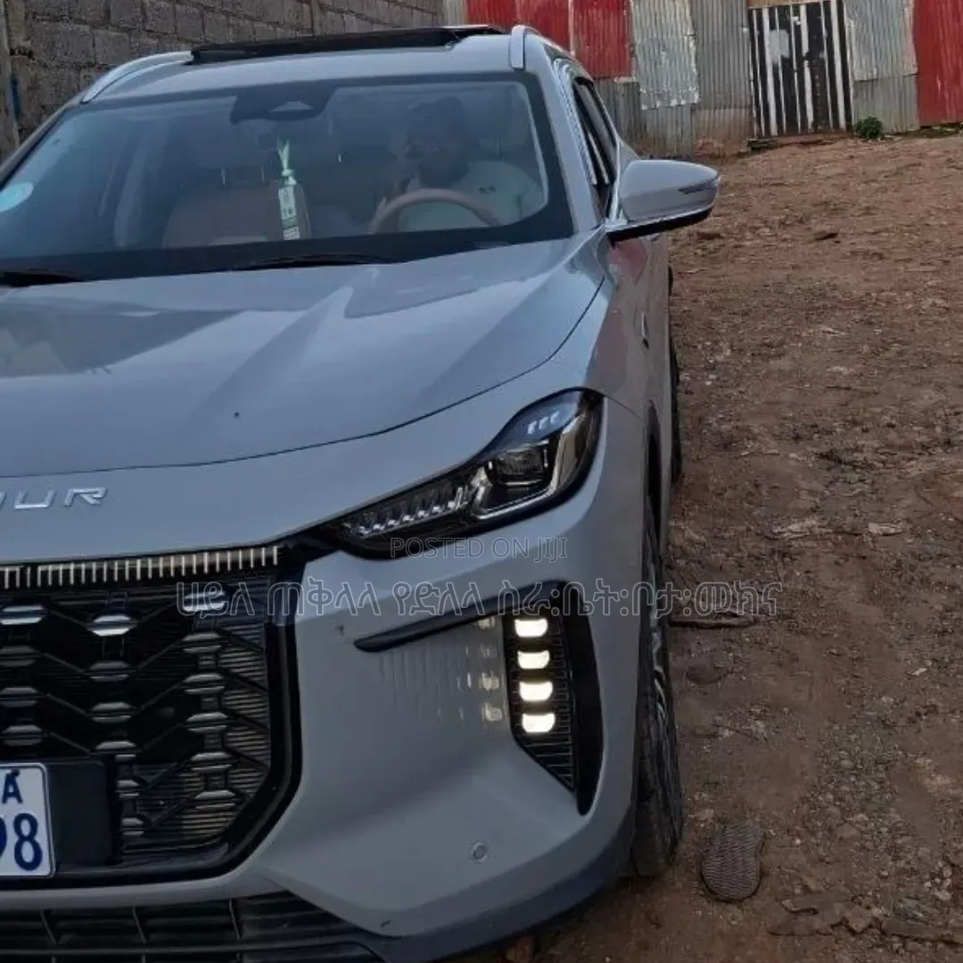 Jetour X70 Plus 2024 Silver