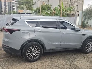 Jetour X70 Plus 2024 Silver
