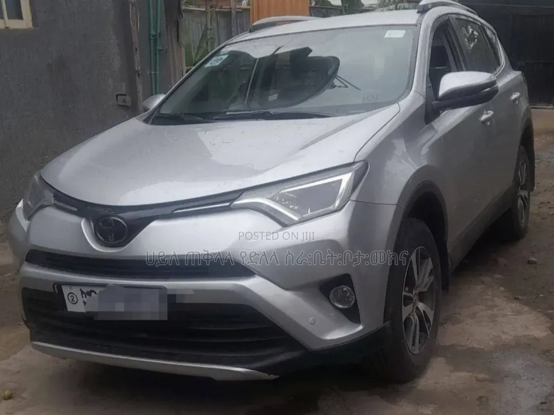 Toyota RAV4 2016 Silver