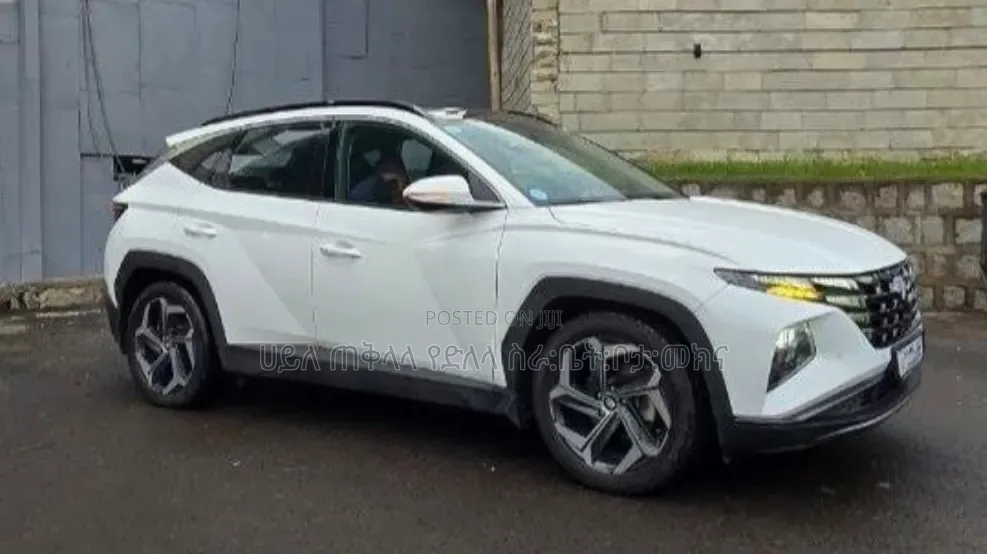 Hyundai Tucson 2022 Off white