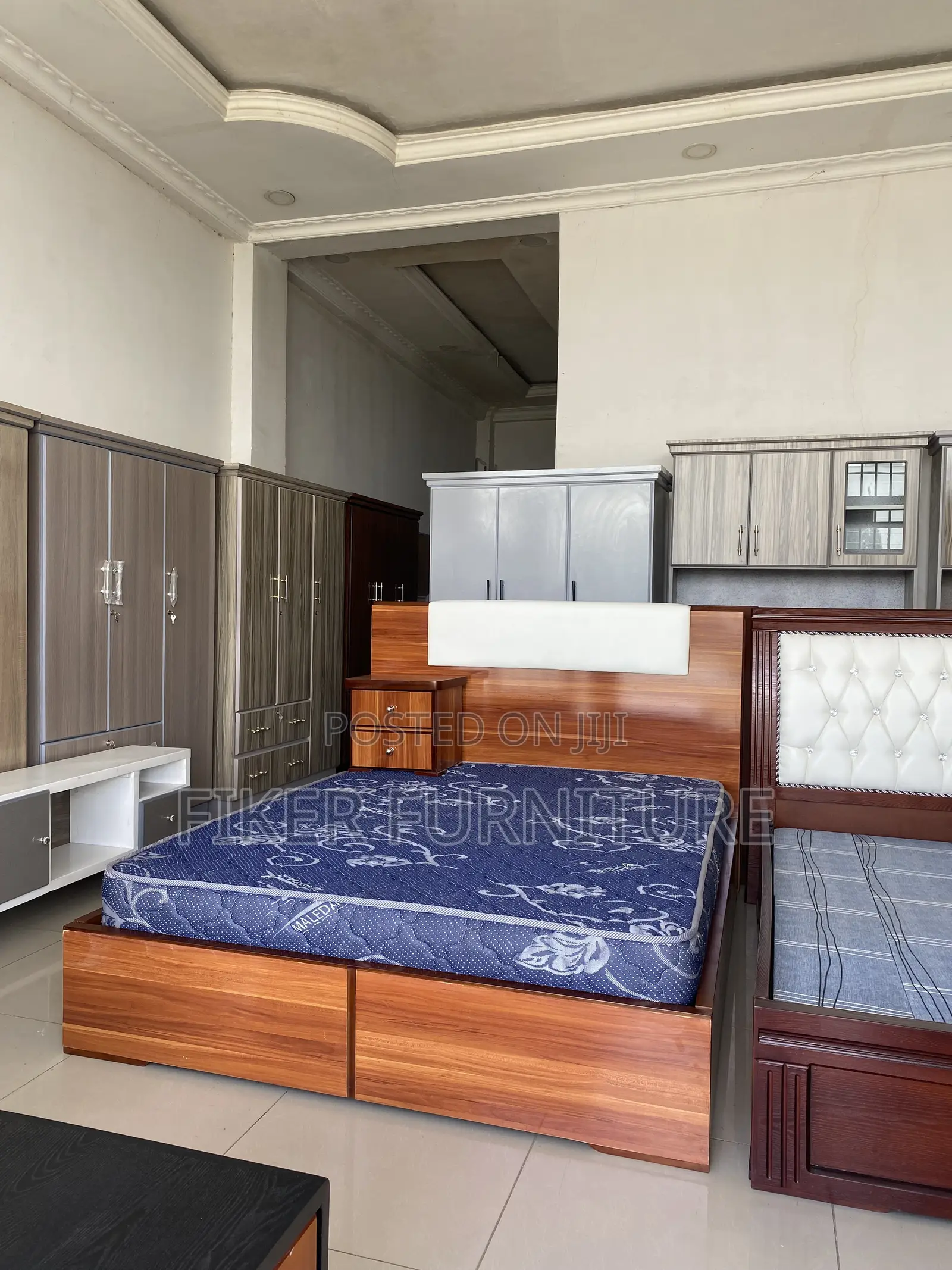 Laminate Beds
