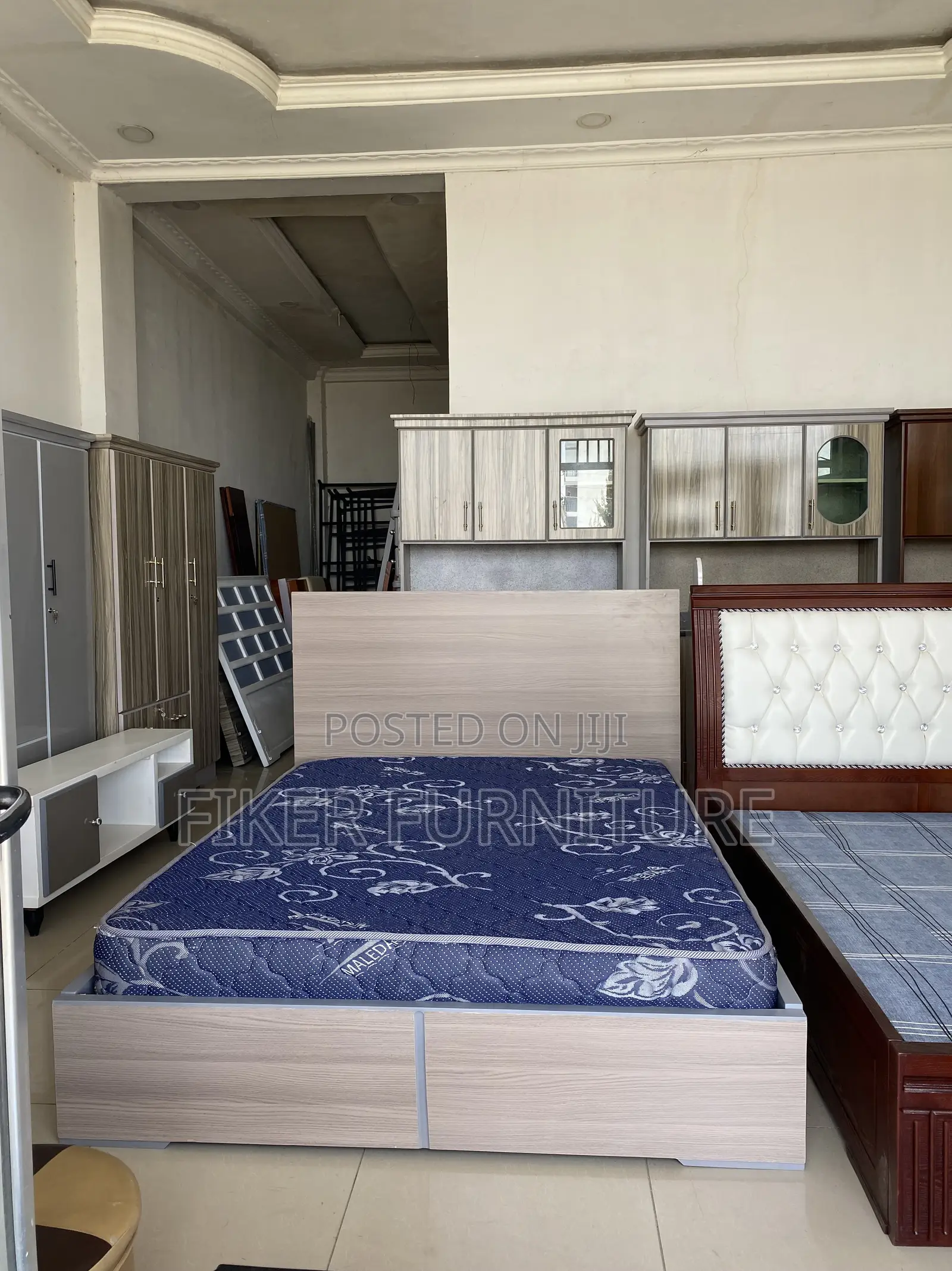 Laminate Beds