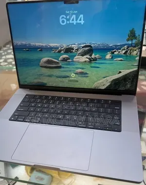 New Laptop Apple MacBook Pro 2021 M1 32GB Apple M1 Pro SSD 512GB