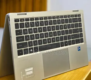 New Laptop HP EliteBook 1040 G8 16GB Intel Core i7 SSD 512GB