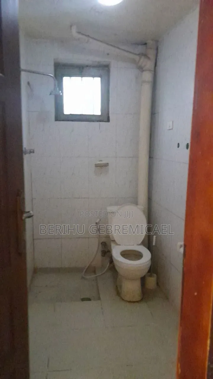 1bdrm Condo in ጀሞ, Nifas Silk-Lafto for rent