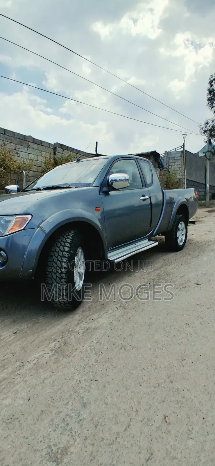 Mitsubishi L200 2007 Gray