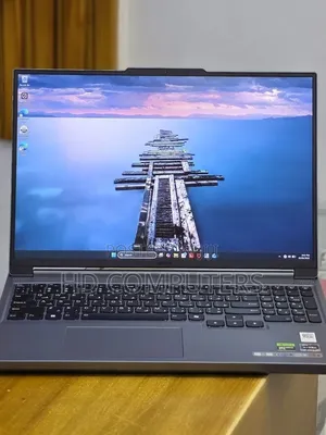 New Laptop Lenovo Legion 5 16GB AMD Ryzen 7 SSD 1T