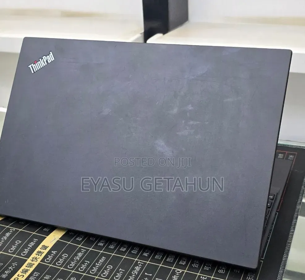 New Laptop Lenovo ThinkPad T490s 16GB Intel Core i5 SSD 256GB