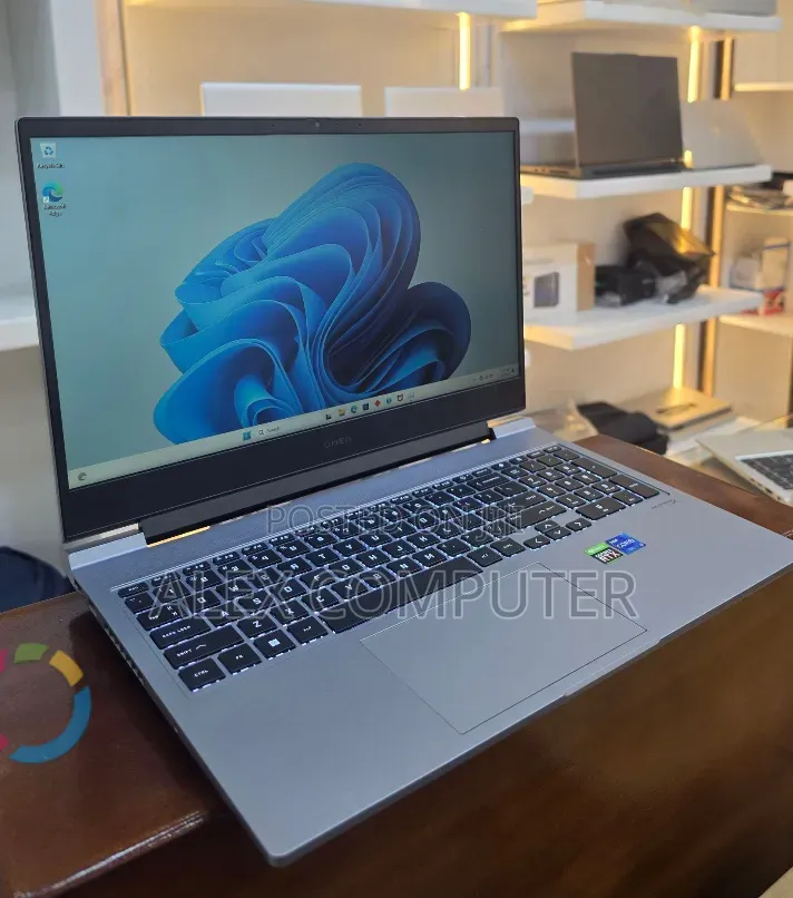 New Laptop HP Victus 16 16GB Intel Core i7 SSD 1T