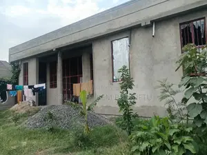 10bdrm House in Dukem Bishoftu, East Shewa for sale