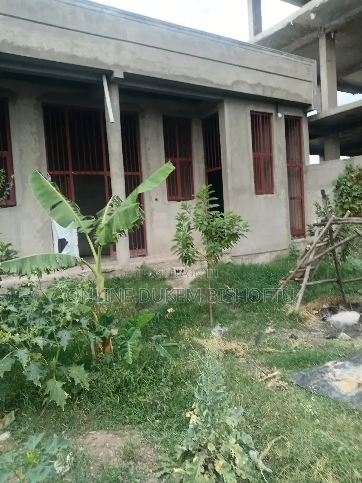 10bdrm House in Dukem Bishoftu, East Shewa for sale