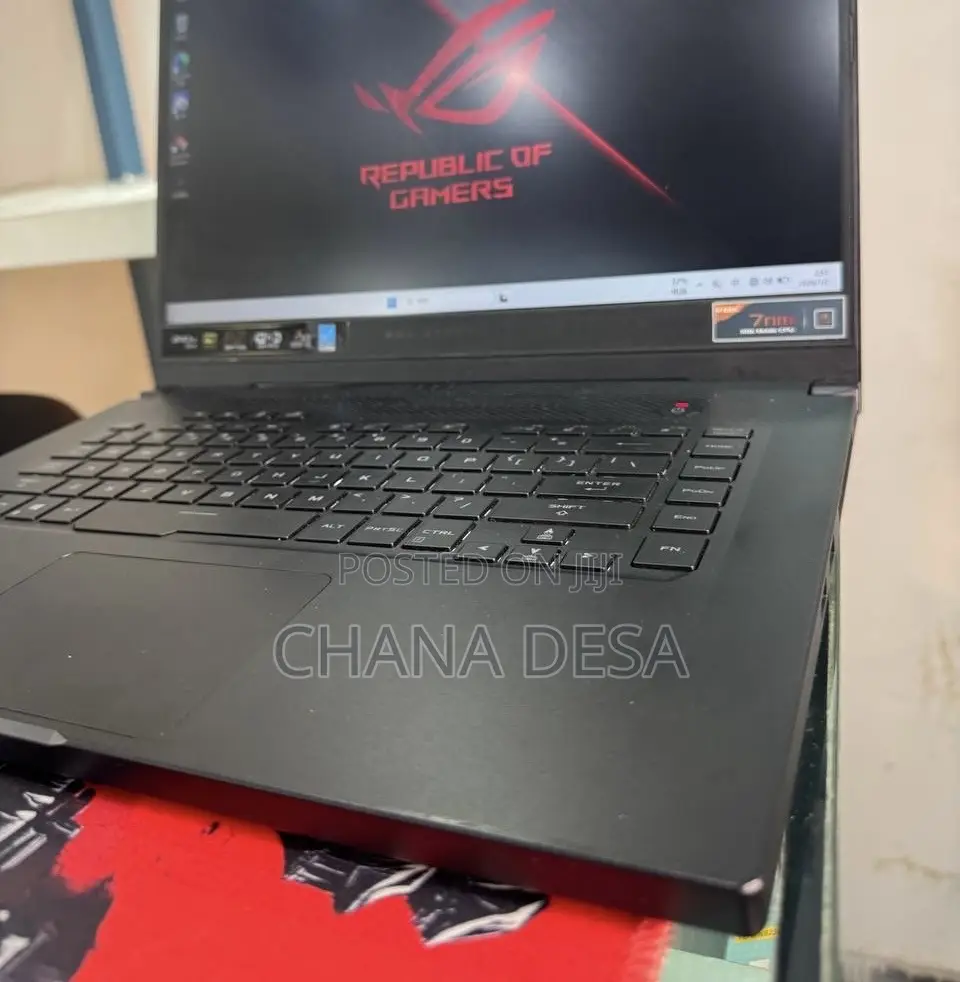 New Laptop Asus 16GB AMD Ryzen 9 SSD 512GB