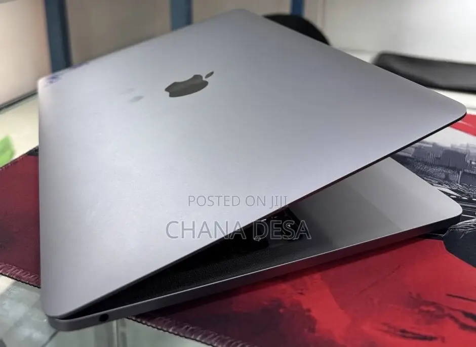 New Laptop Apple MacBook Pro 2020 M1 16GB Apple M1 Pro SSD 512GB