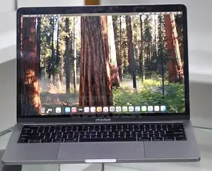 New Laptop Apple MacBook Pro 2019 16GB Intel Core i7 SSD 256GB