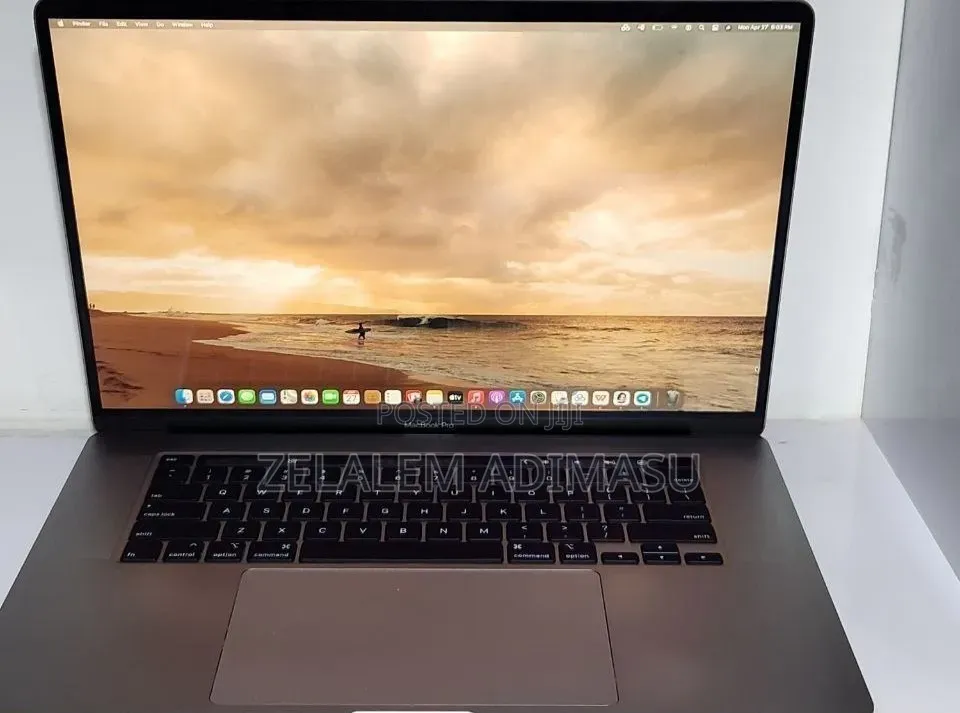 New Laptop Apple MacBook Pro 2019 16GB Intel Core i9 SSD 1T