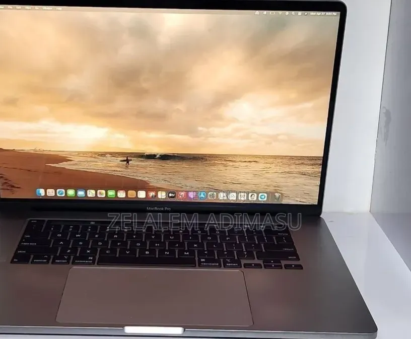 New Laptop Apple MacBook Pro 2019 16GB Intel Core i9 SSD 1T