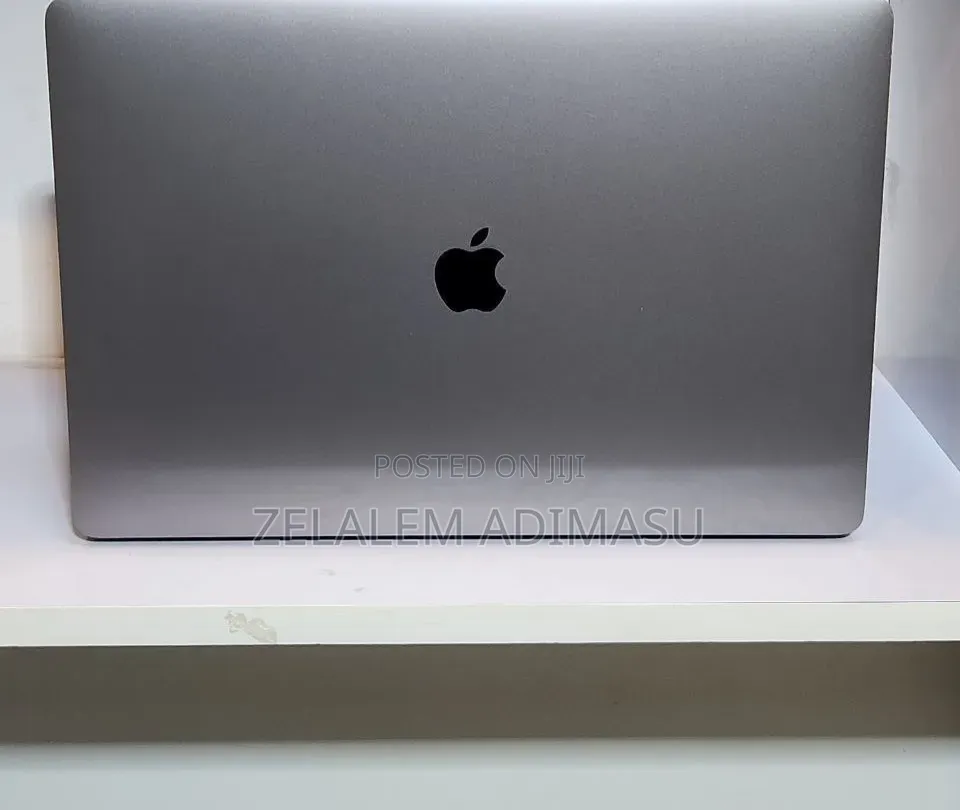 New Laptop Apple MacBook Pro 2019 16GB Intel Core i9 SSD 1T