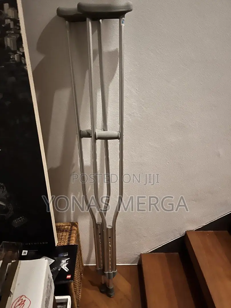 Aluminium Crutches忌矣straining or Injuring Your Leg. Product Details: