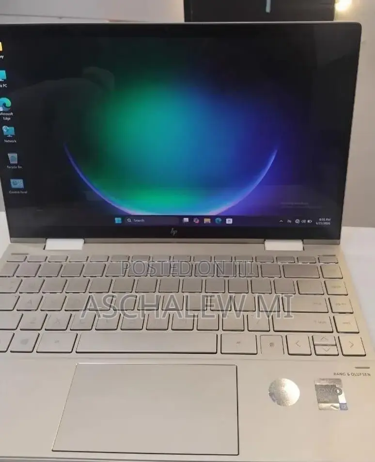 New Laptop HP Envy x360 8GB Intel Core i7 SSD 512GB