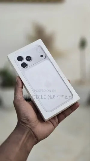 New Apple iPhone 17 Pro Max 256 GB Silver