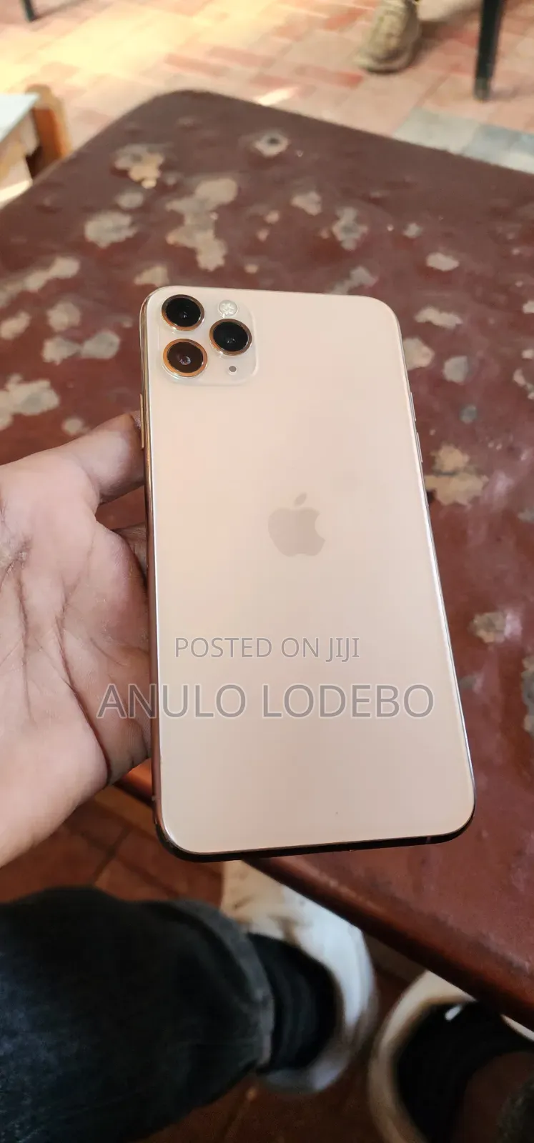 New Apple iPhone 11 Pro Max 256 GB Gold