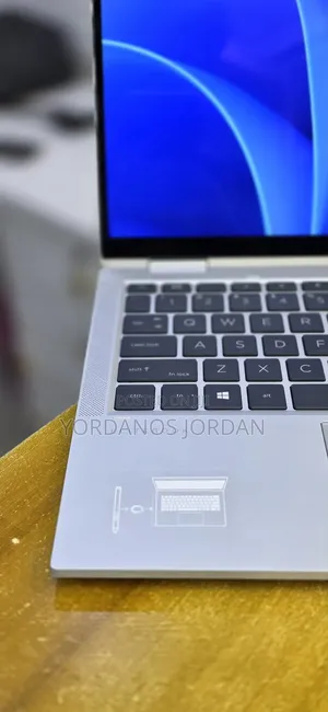 New Laptop HP EliteBook 1040 G8 16GB Intel Core i7 SSD 512GB