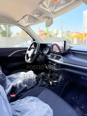 New Suzuki Swift 2024 White