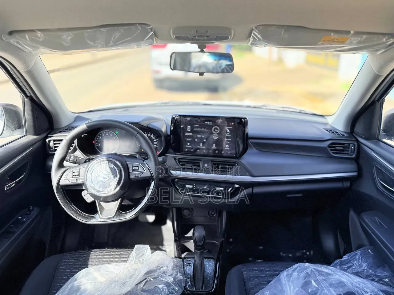 New Suzuki Swift 2024 White