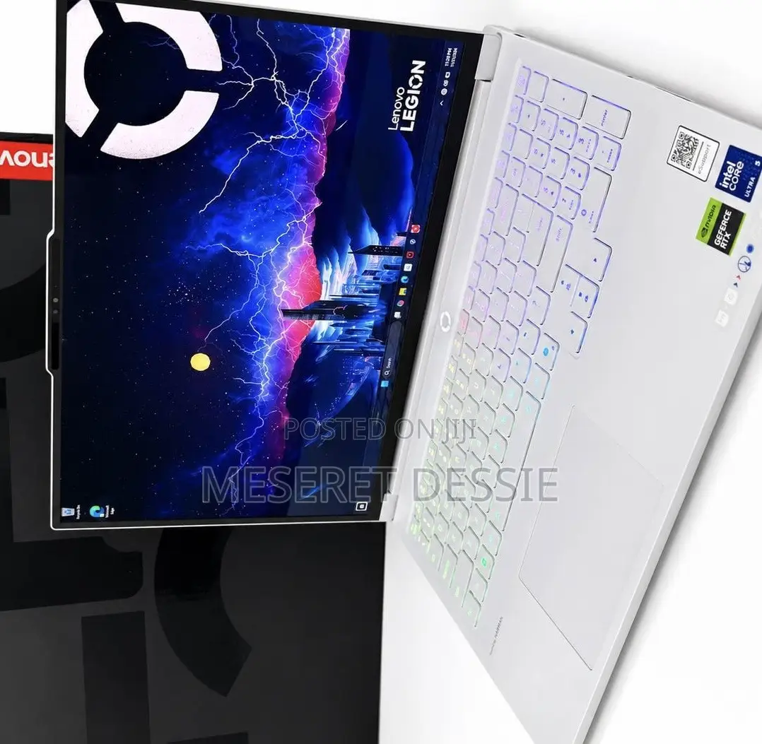 New Laptop Lenovo Legion Pro 7 32GB Intel Core Ultra 9 SSD 1T