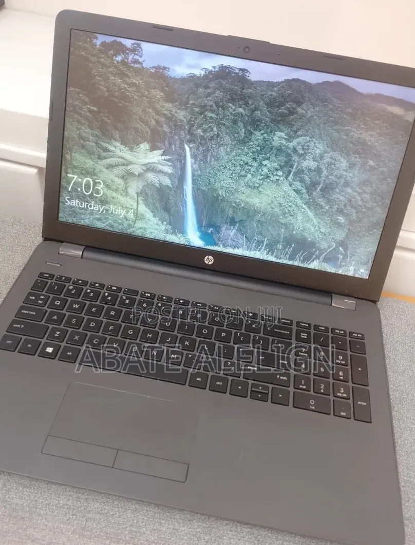 New Laptop HP Stream Notebook 8GB Intel Core i5 HDD 1T