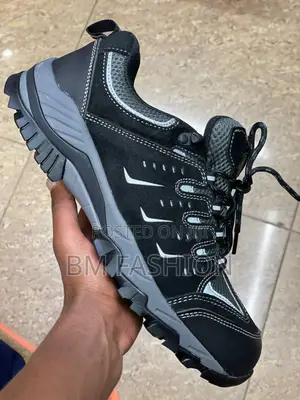 Saferty First Men Safety Shoes With Steel Toes For Industry