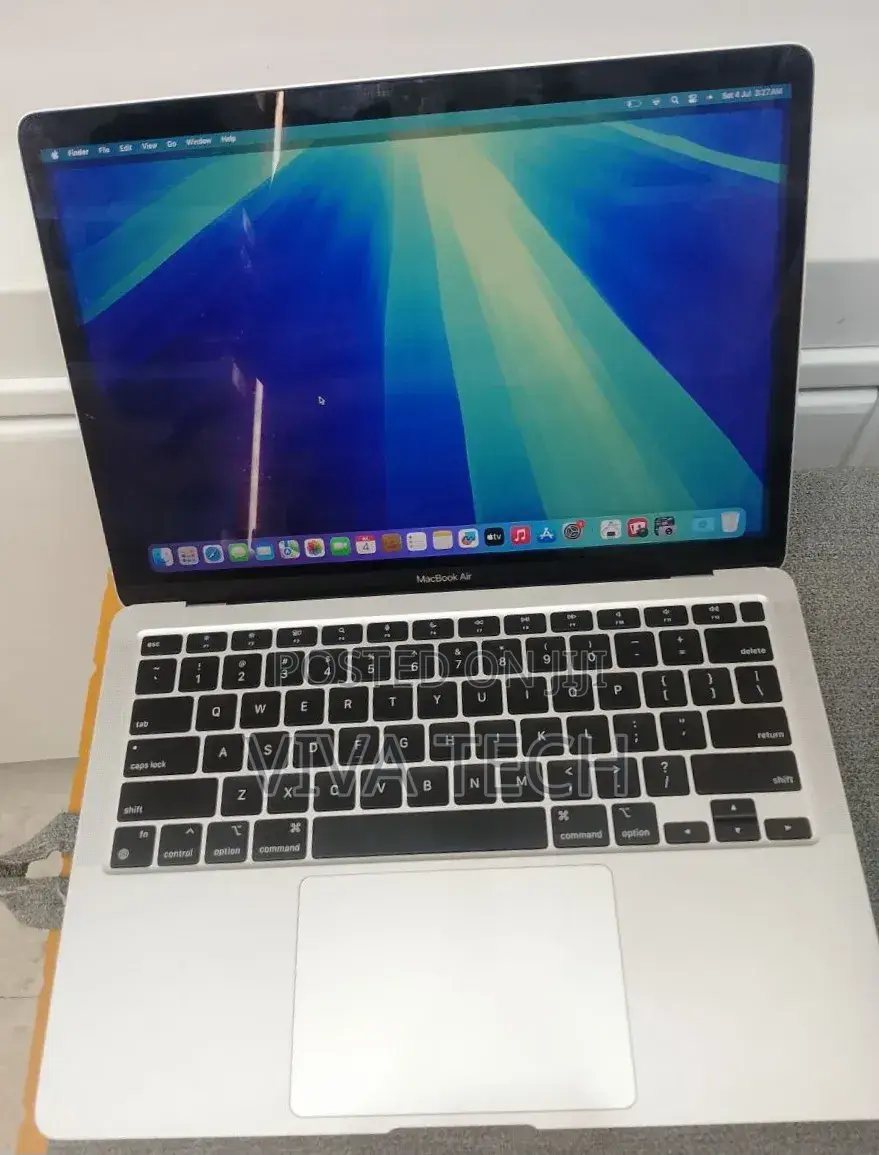 New Laptop Apple MacBook Air 2020 M1 8GB Apple M1 SSD 256GB