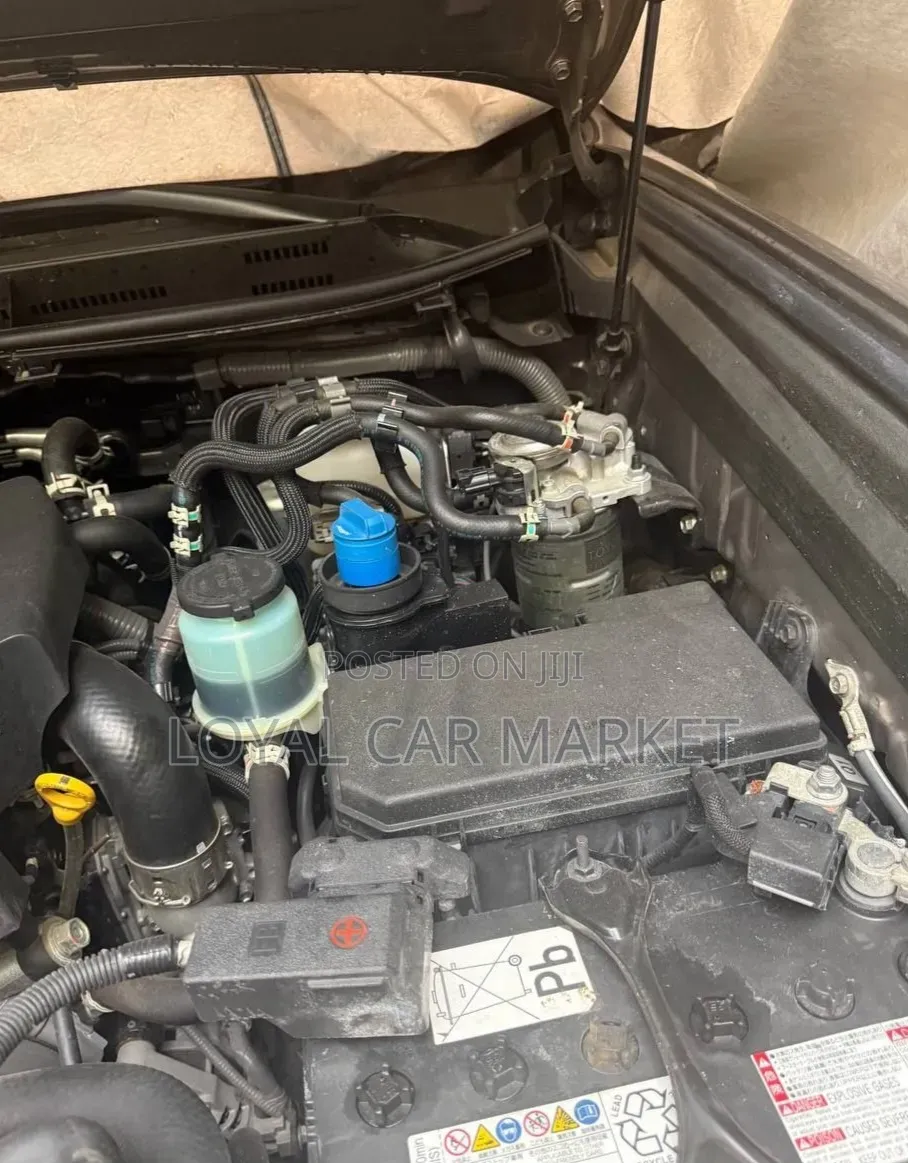 Toyota Land Cruiser Prado 2022 Gold