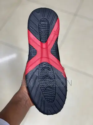 Light Weight Safety Shoes Solid Ground Builders