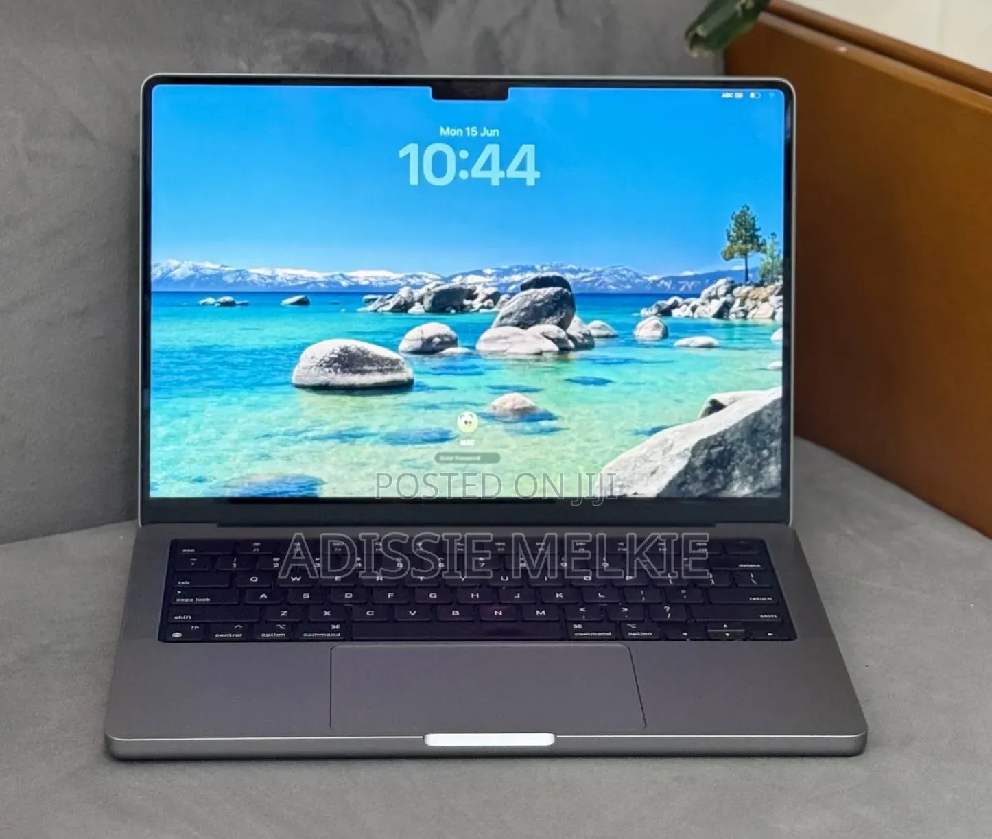 New Laptop Apple MacBook Pro 2021 M1 16GB Apple M1 Pro SSD 1T