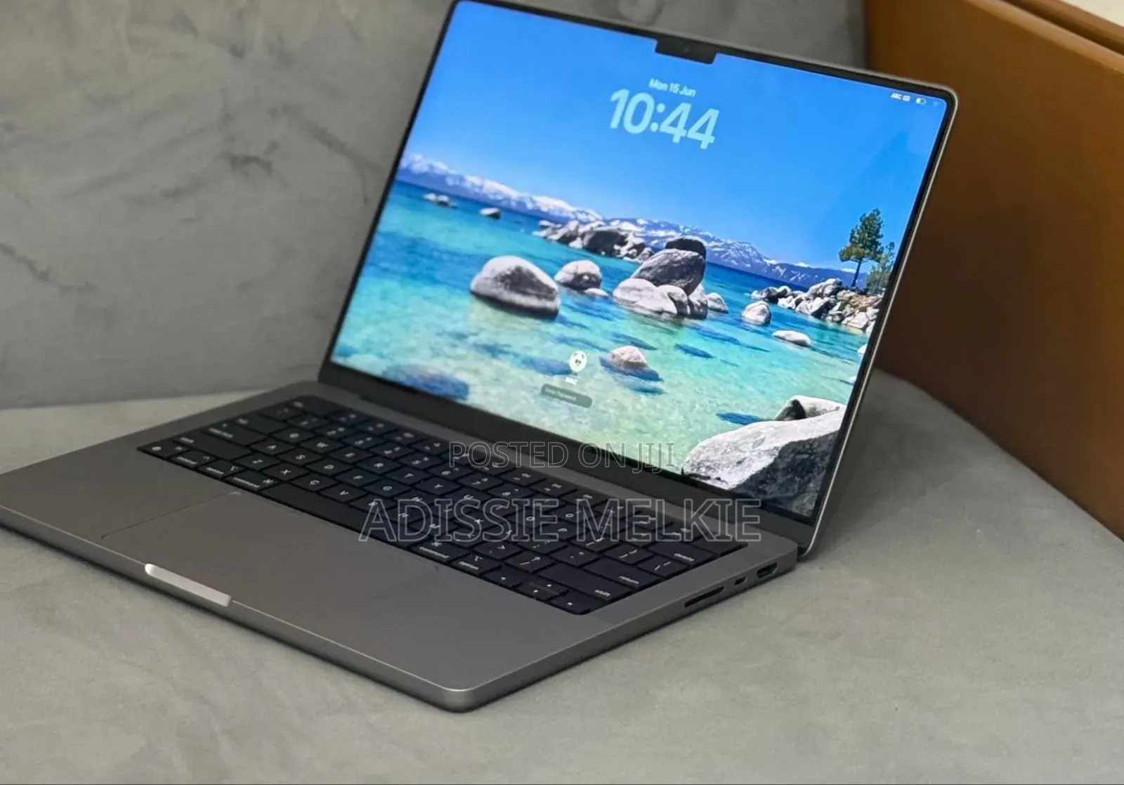 New Laptop Apple MacBook Pro 2021 M1 16GB Apple M1 Pro SSD 1T