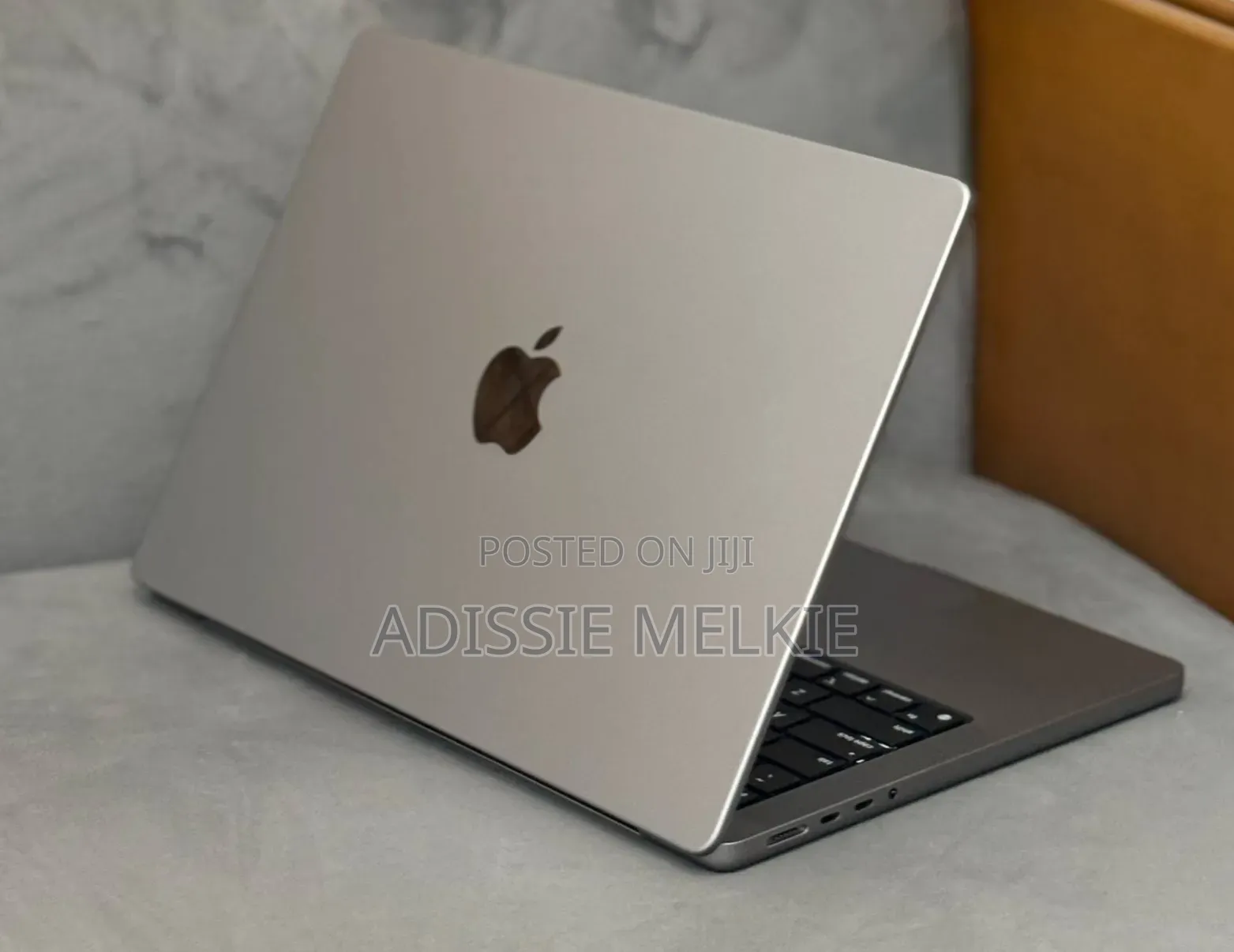 New Laptop Apple MacBook Pro 2021 M1 16GB Apple M1 Pro SSD 1T