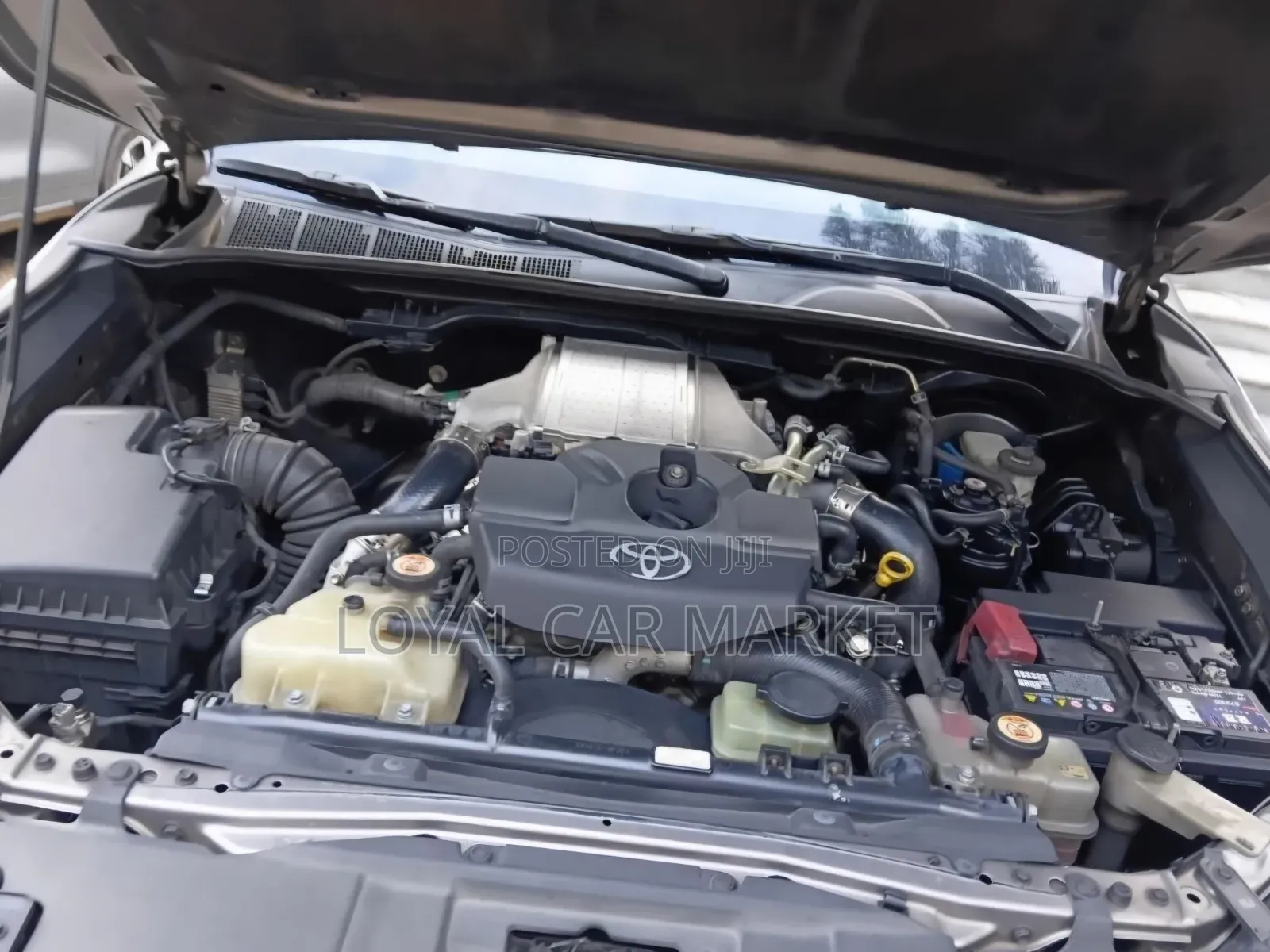 Toyota Hilux 2020 Gray
