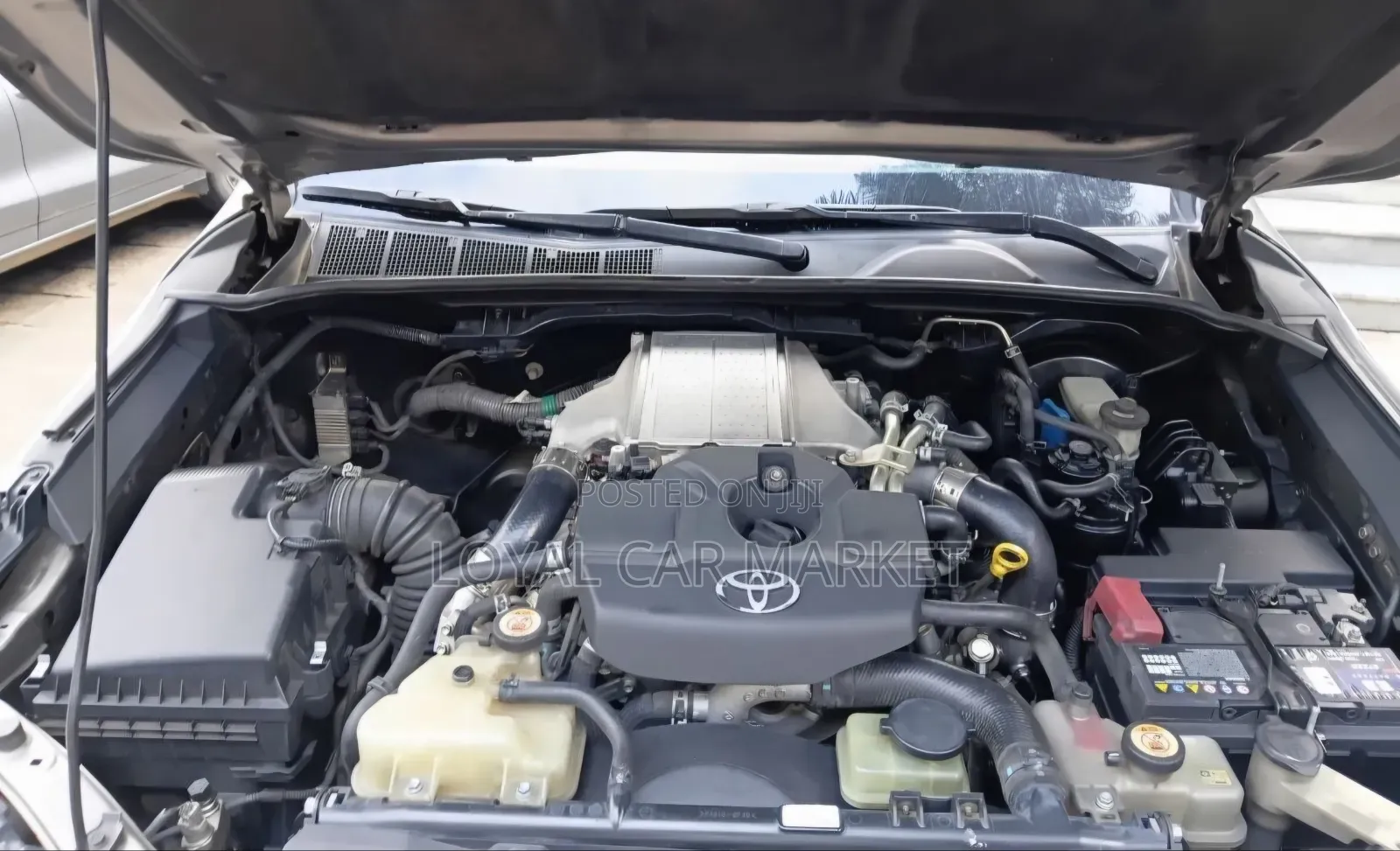 Toyota Hilux 2020 Gray