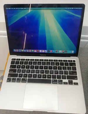 New Laptop Apple MacBook Air 2020 M1 8GB Apple M1 SSD 256GB