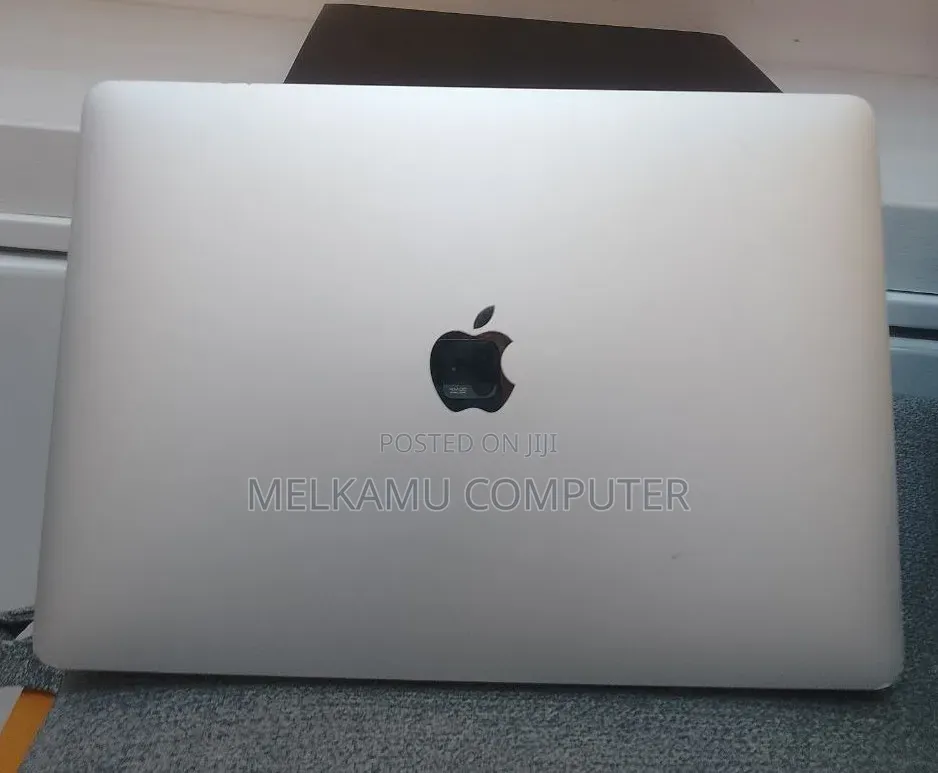 New Laptop Apple MacBook Air 2020 M1 8GB Apple M1 SSD 256GB