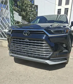 Toyota Grand Highlander Hybrid 2025 Black
