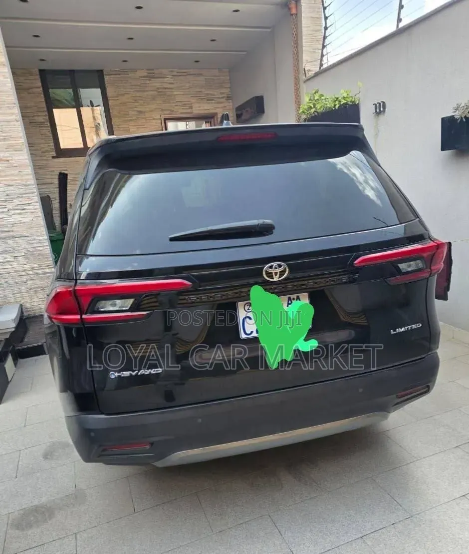 Toyota Grand Highlander Hybrid 2025 Black