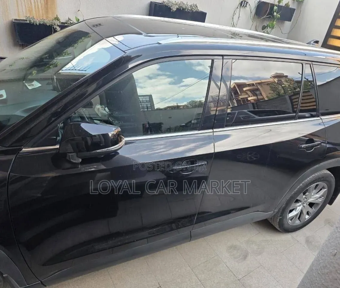 Toyota Grand Highlander Hybrid 2025 Black