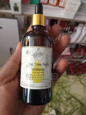 Akpiseed Oil or the Tree Fella a Natural Skincare Oil
