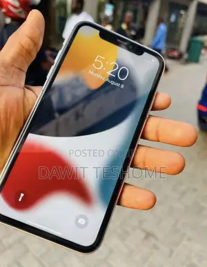 New Apple iPhone 11 64 GB Black