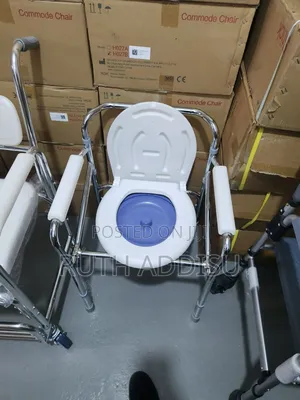 Elderly Disable Toilet Wheelchair Ethiopia Bedside Commode Chair Popo